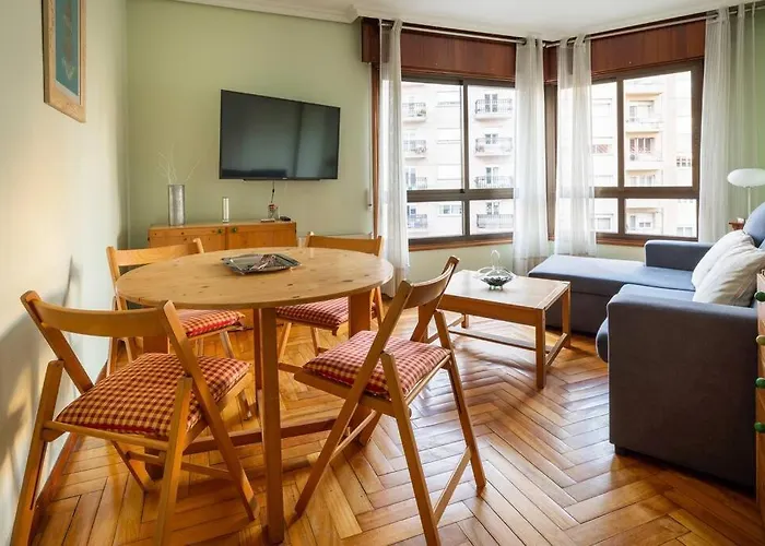 Apartamento Centro De Vigo Con Paking Gratuito
